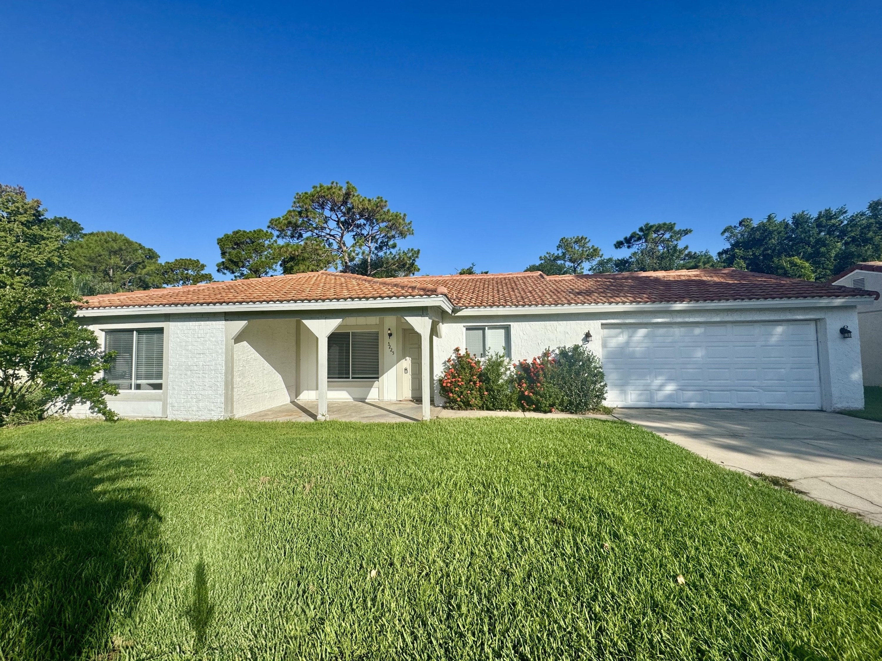 5225 Wildflower Road