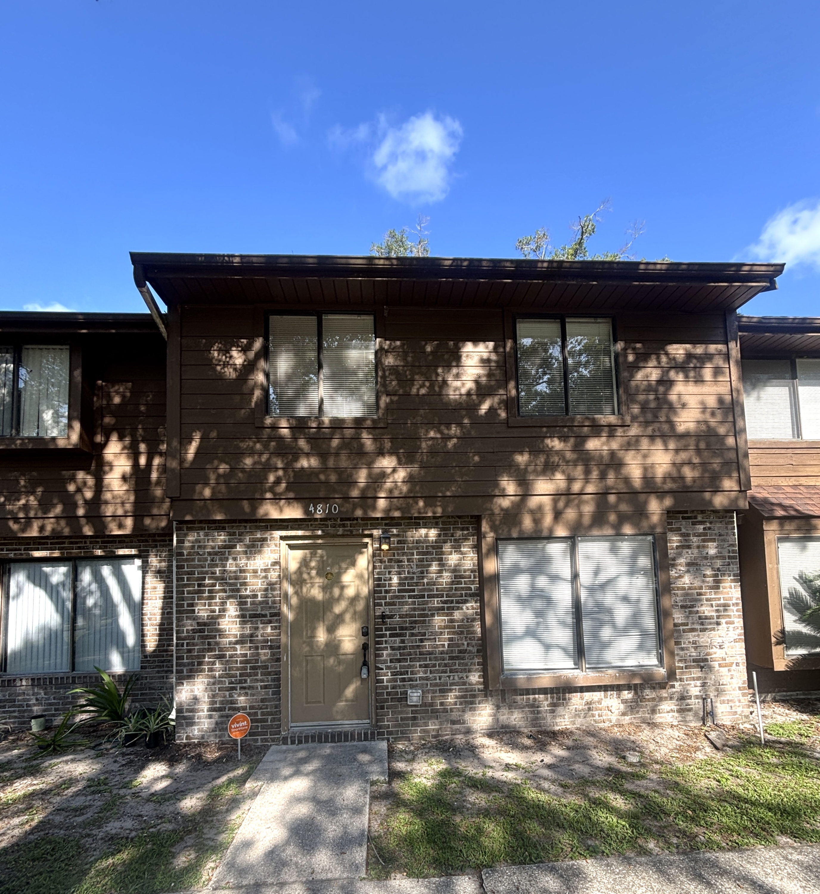 4810 Sanoma Village