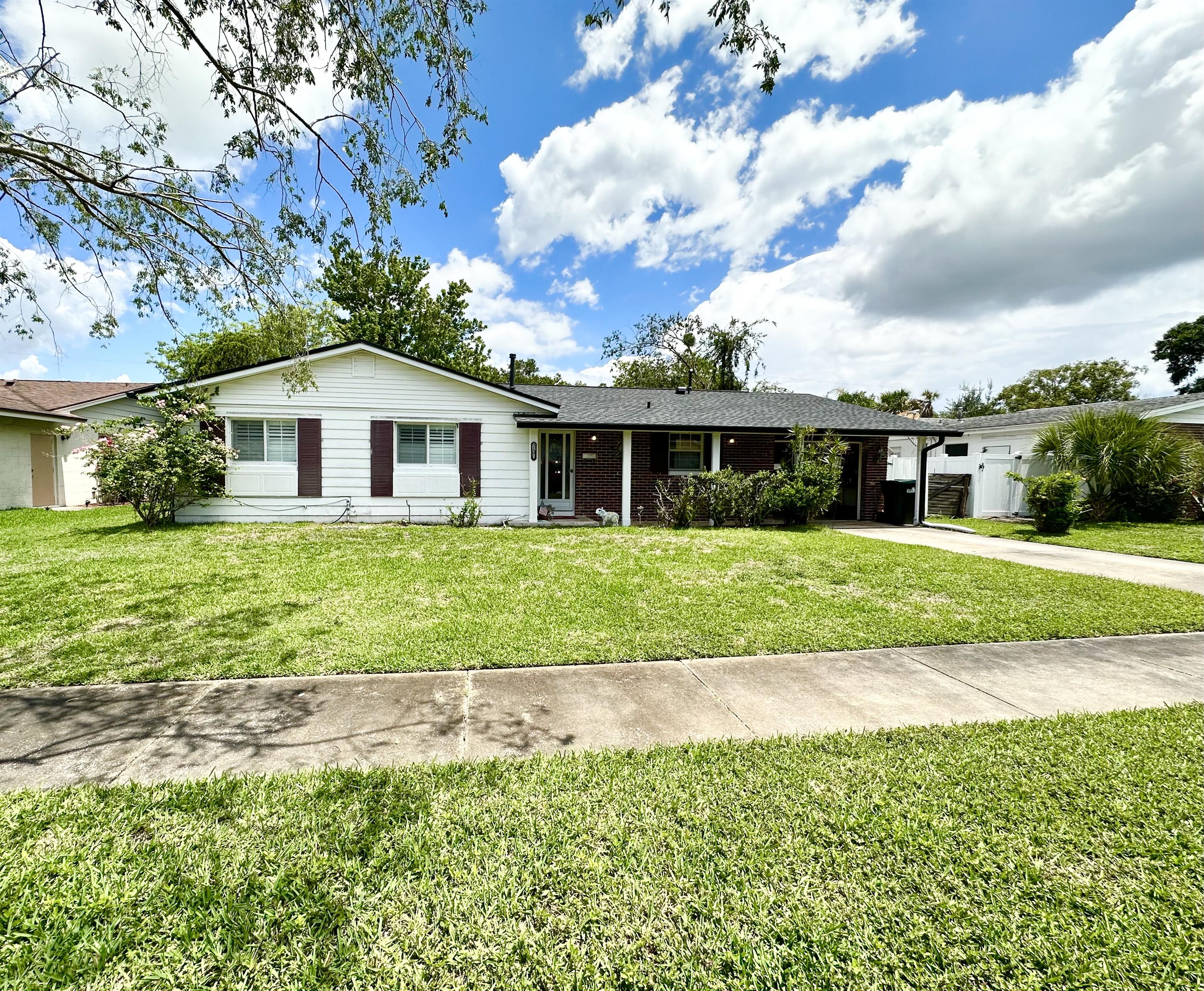 3137 Thistlehill Drive