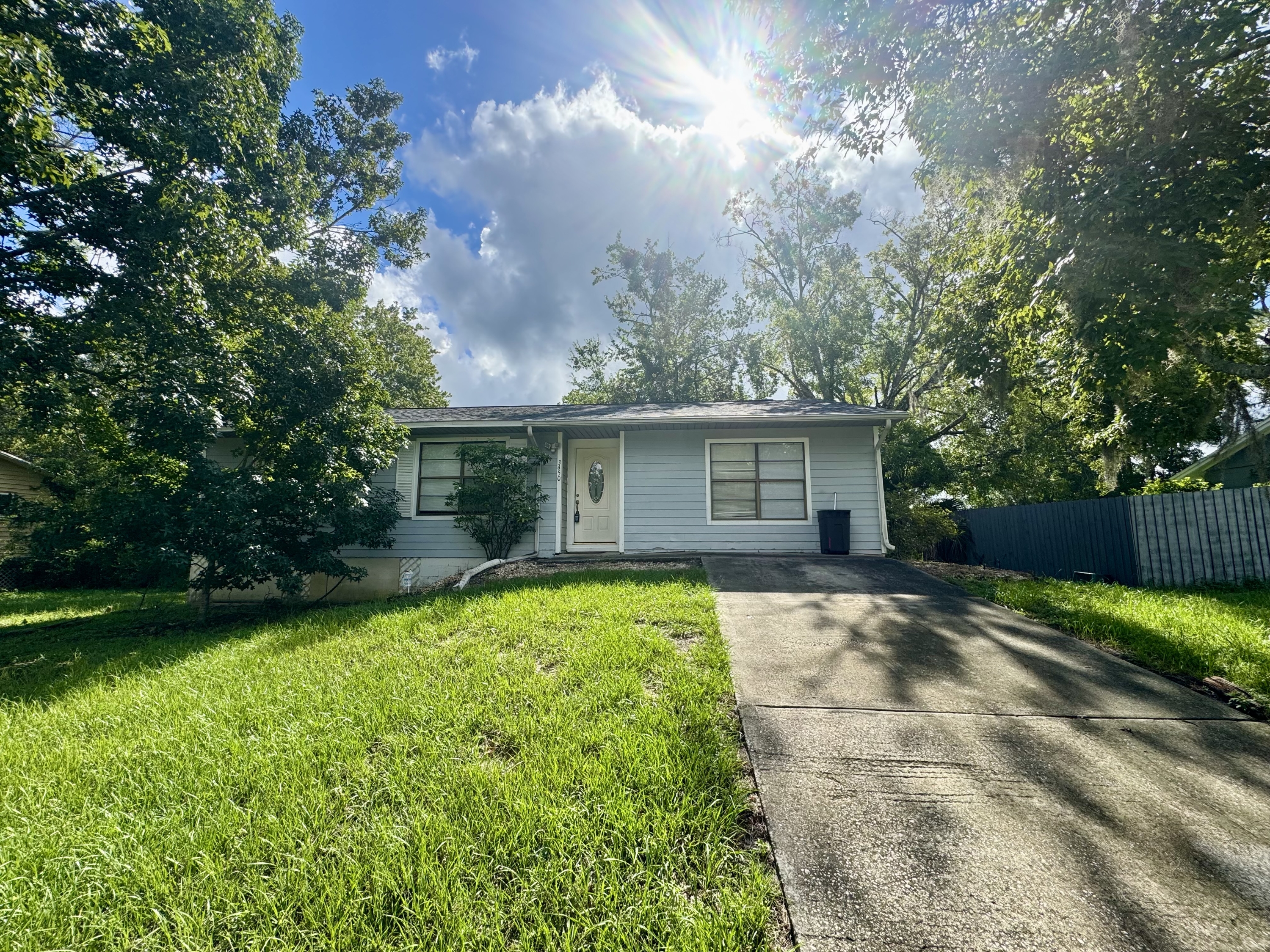 3450 Harrow Ln