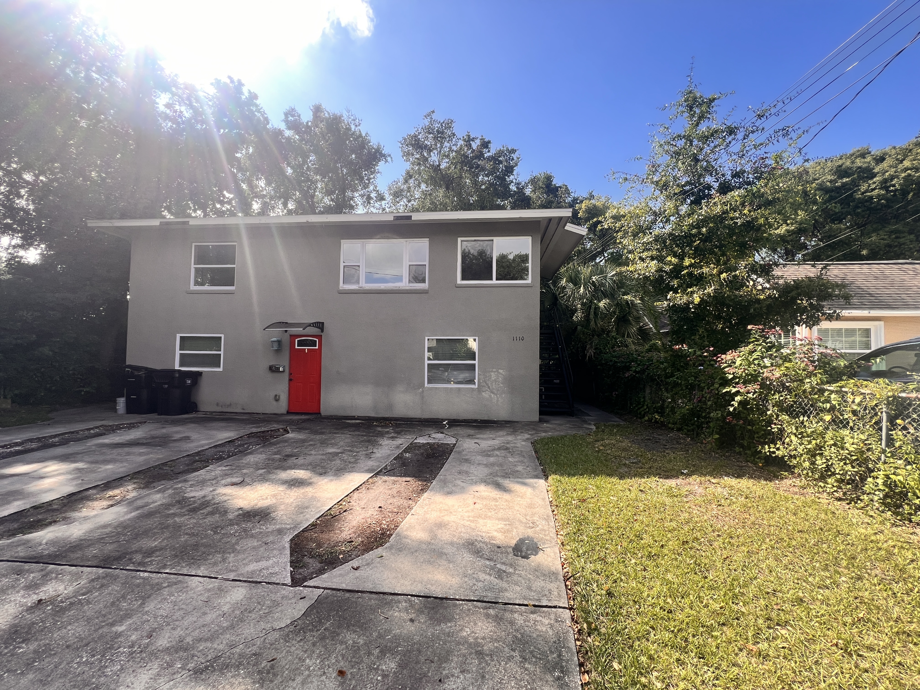 1110 Poinsettia Avenue, Unit B