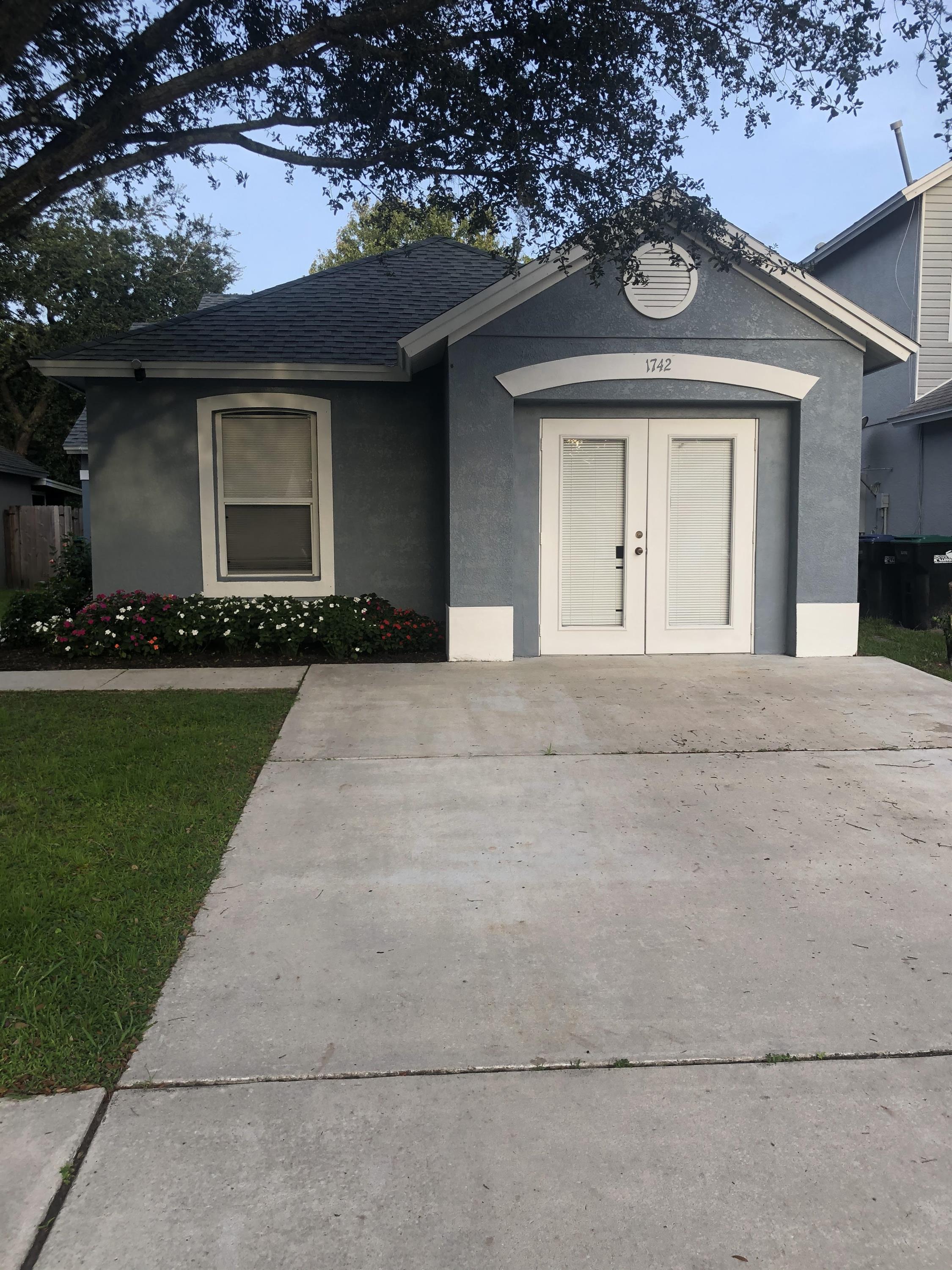 1742 Circe Lake Court
