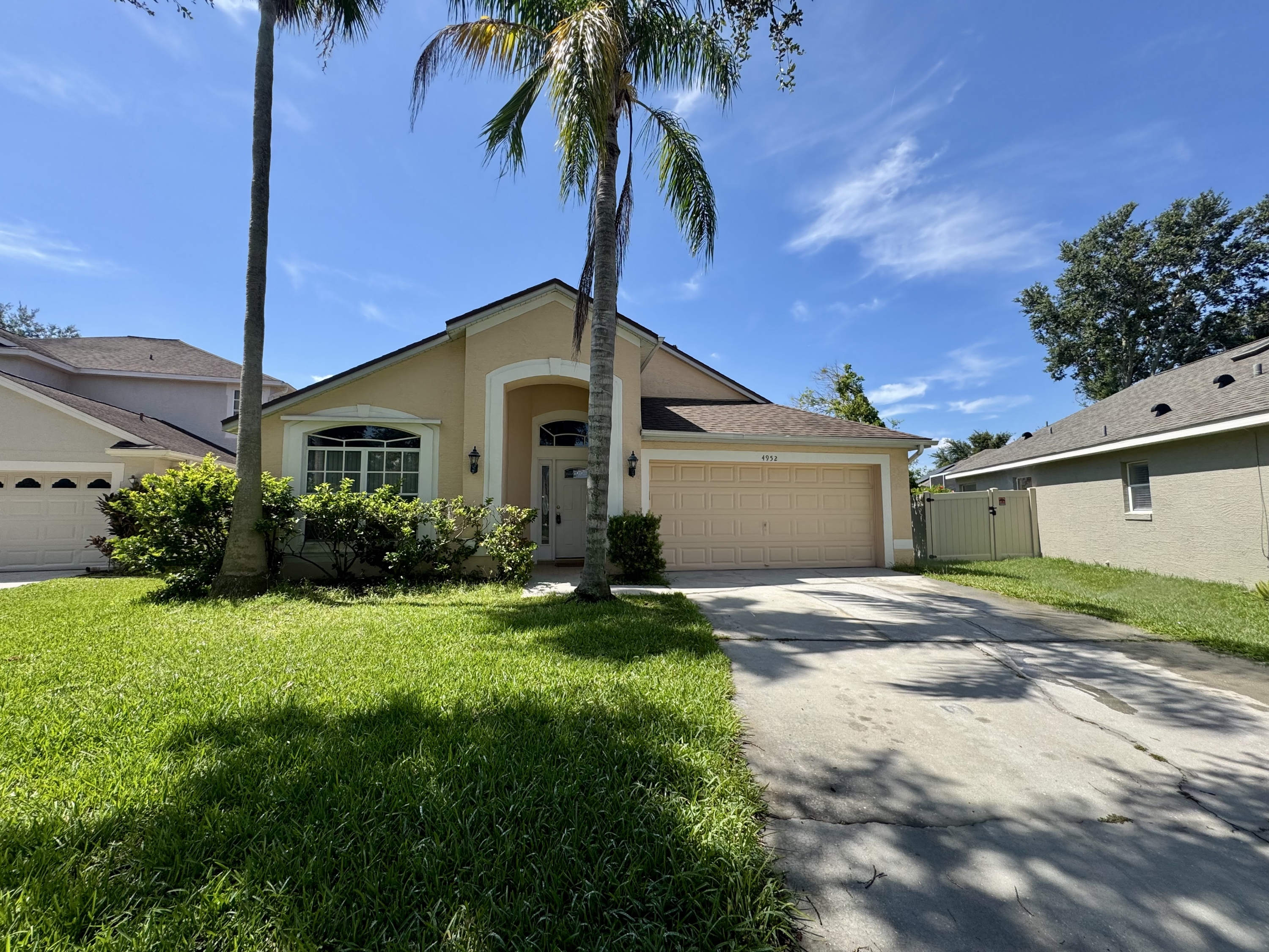 4952 Hook Hollow Circle